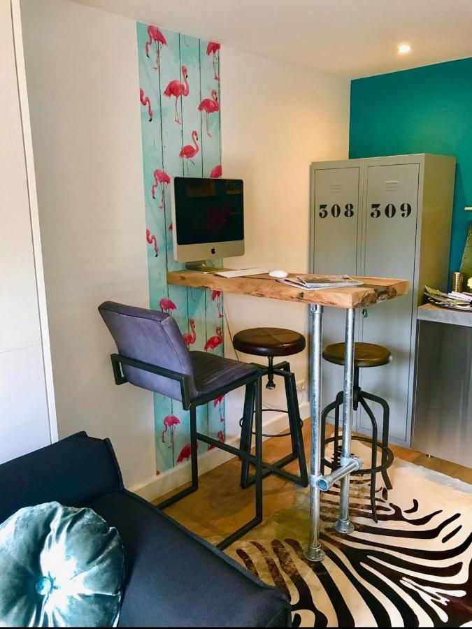 Boutique Hide & Seek, Bed & Beach Bed & Breakfast Haag Eksteriør bilde